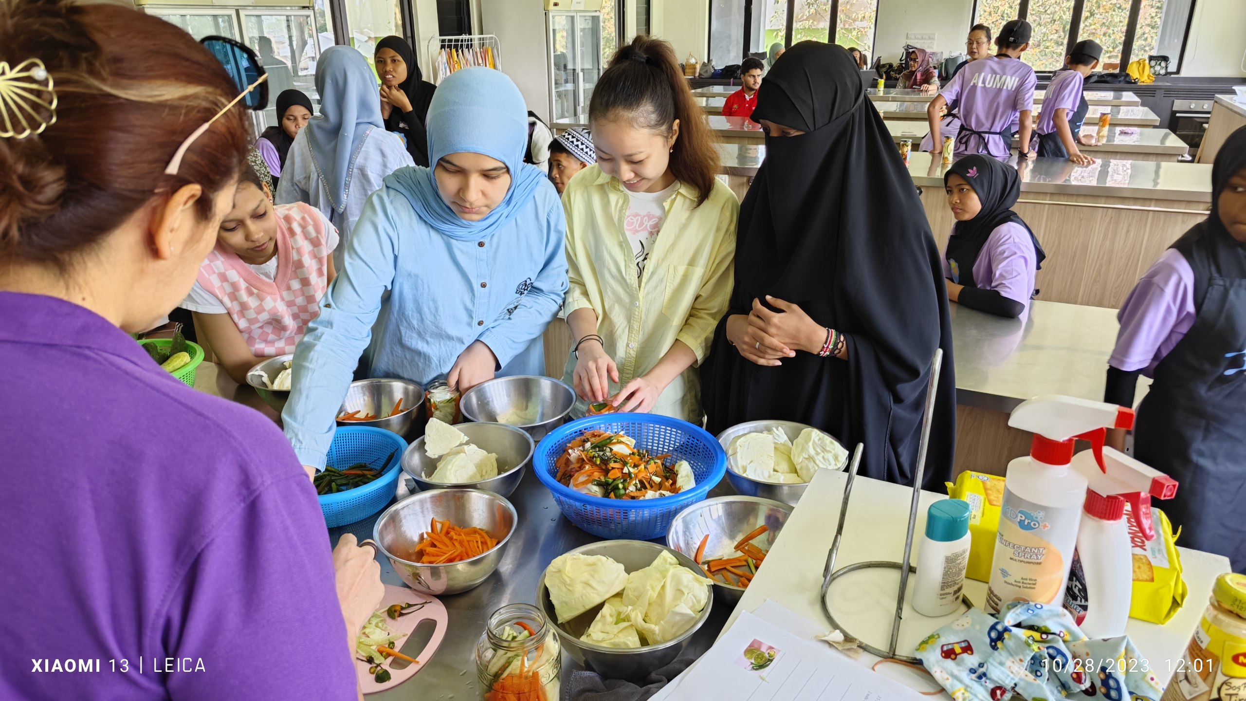 Transforming Food Waste into Cash: Empowering the Next Generation for a Sustainable Future